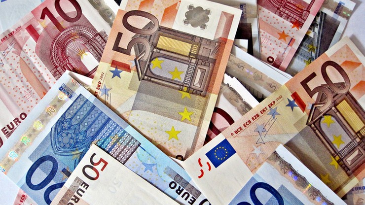 Makler stracił 4,9 mld euro. Nie musi płacić odszkodowania
