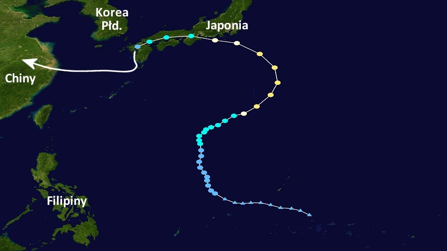 Dotychczasowa i prognozowana trasa tajfunu Jongdari. Fot. Wikipedia / NASA / NOAA.