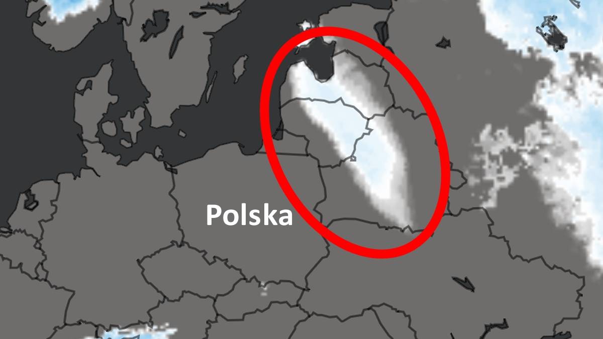 Czerwoną elipsą oznaczona jest strefa opadów śniegu. Fot. imweather.com