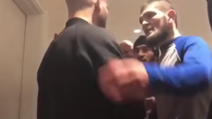 UFC 223: Dlaczego Khabib spoliczkował kolegę McGregora? (WIDEO)