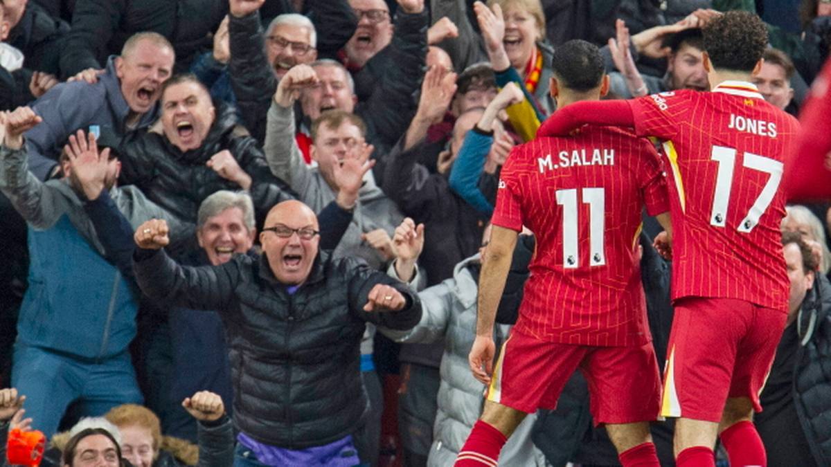 Liverpool wykorzystał wpadkę City. Salah bohaterem "The Reds"