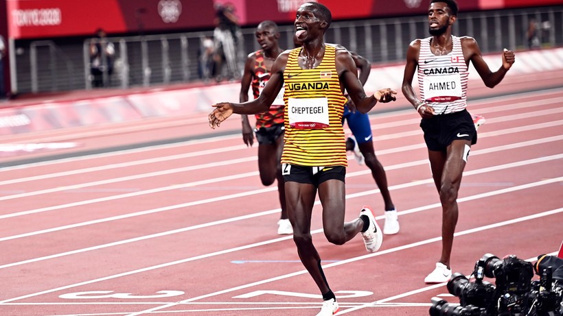 Tokio 2020: Joshua Cheptegei ze złotym medalem olimpijskim w biegu na 5000 m