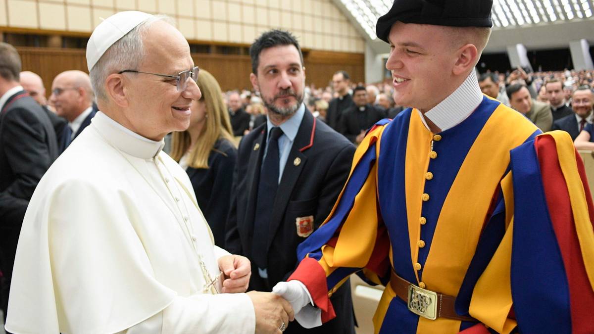 "Papieże przemijają, Kuria pozostaje". Leon XIV z ważnym przesłaniem
