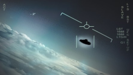 Pentagon posiada bardzo dobrej jakości nagrania spotkania pilotów myśliwców z UFO