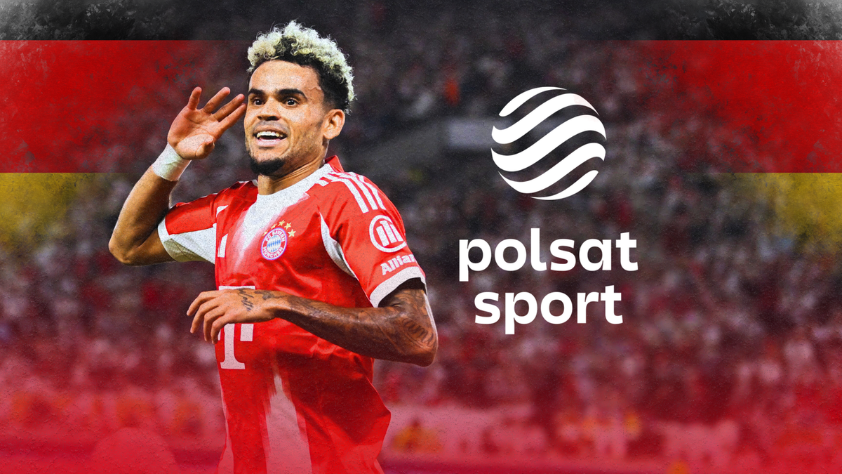 Piłkarz w stroju Bayernu Monachium świętuje bramkę, z tyłu flaga Niemiec i logo Polsat Sport.