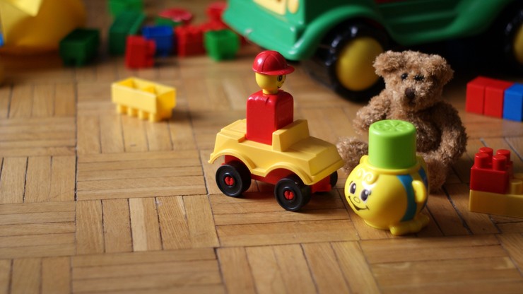 Zabawki i samochody na szczycie listy niebezpiecznych produktów, jakie trafiają do UE
