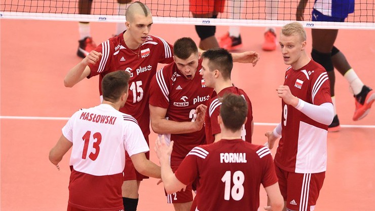 MŚ U-21: Niepokonani Polacy w półfinale! Twardy bój z Iranem