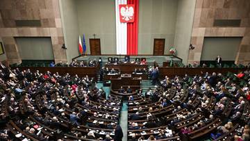 Tylko cztery partie w Sejmie. Najnowszy sondaż