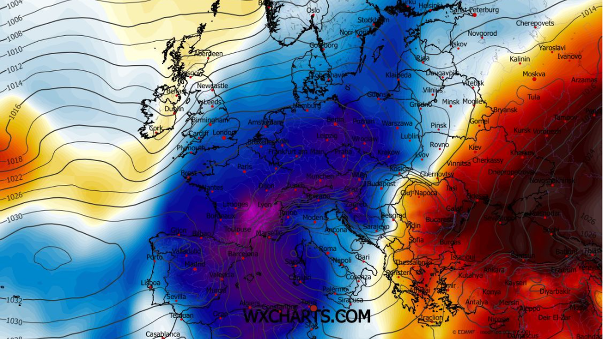 Mapa anomalii temperatury powietrza w Europie z zaznaczonymi izobarami, pokazująca obszary chłodniejsze i cieplejsze od normy.