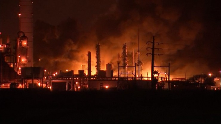 Eksplozja w zakładzie chemicznym w Teksasie. Kula ognia i budynki zniszczone w promieniu 60 km