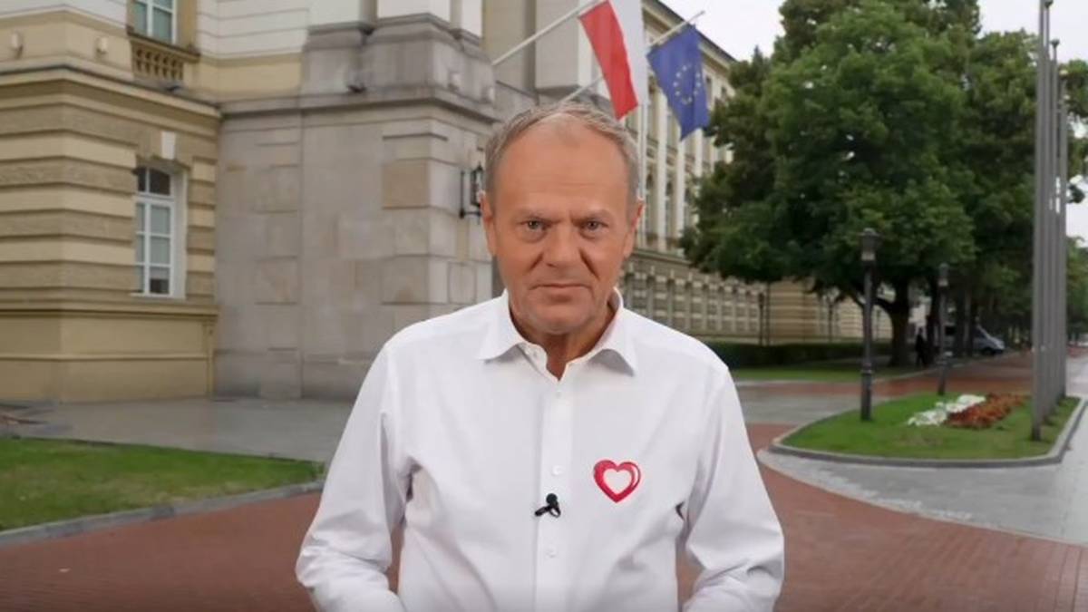 Дональд Туск приглашает вас на Великий марш патриотов. Не совпадение