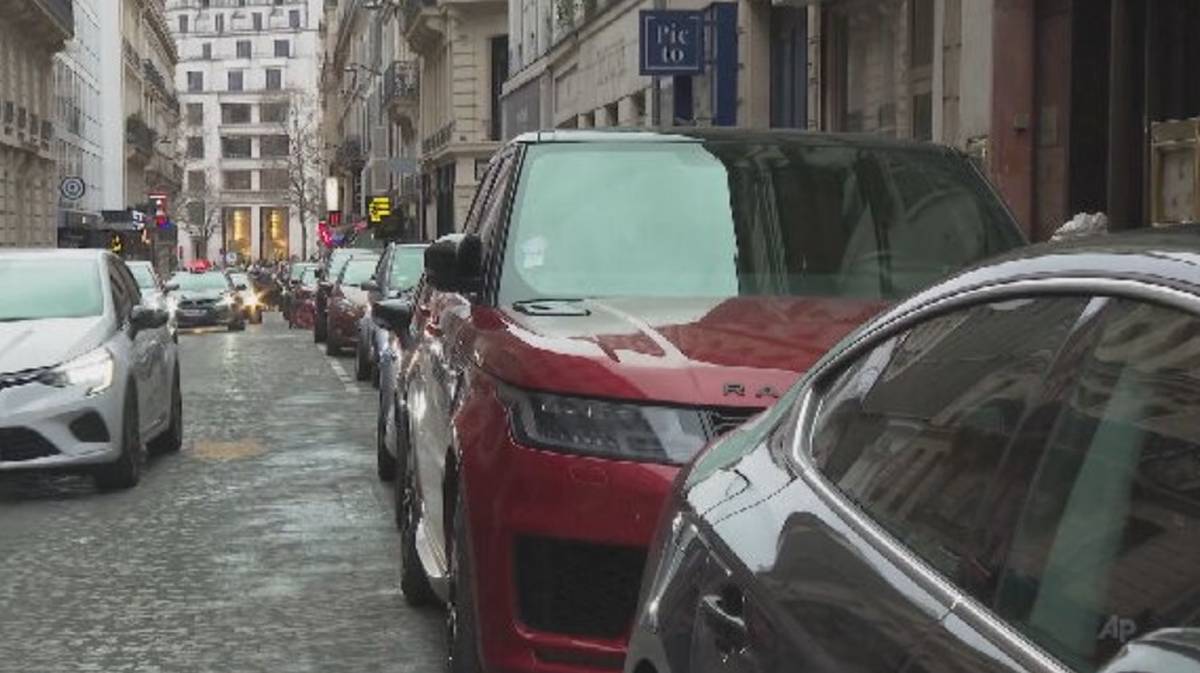 Niecodzienna decyzja mieszkańców Paryża. Kierowcy zapłacą trzy razy więcej
