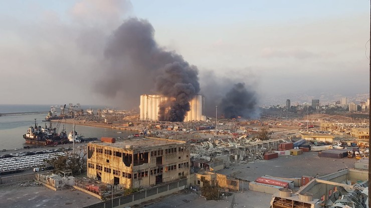 Dwie potężne eksplozje w Bejrucie 