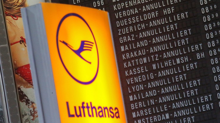 930 lotów odwołanych przez strajk Lufthansy