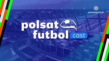 Logo Polsat Futbol Cast z datą 31.07 na tle stadionu piłkarskiego.