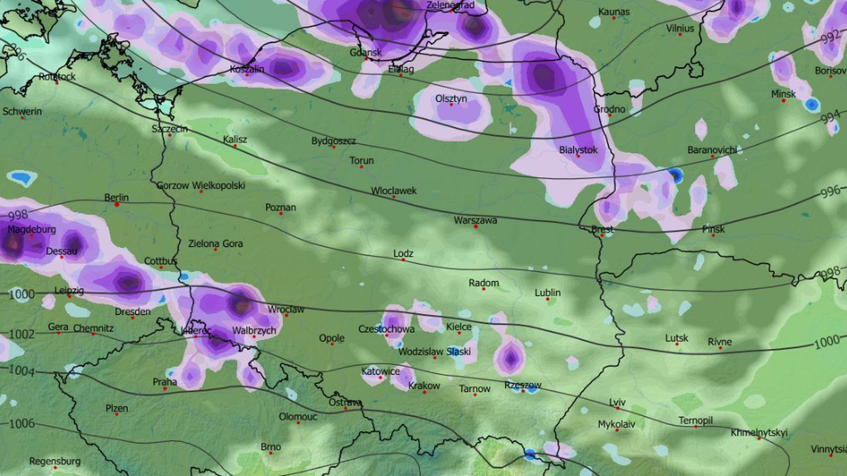 Prognoza pogody na sobotę pokazuje intensywne opady śniegu na północy Polski