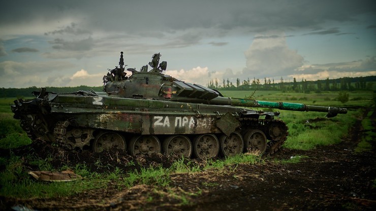 Wojna w Ukrainie. Białoruś wyciąga z magazynów sprzęt wojskowy. Może przekazać go Rosji