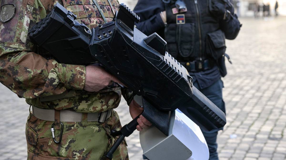 Specjalne środki bezpieczeństwa podczas wizyty Zełenskiego. Uwagę zwróciło uzbrojenie