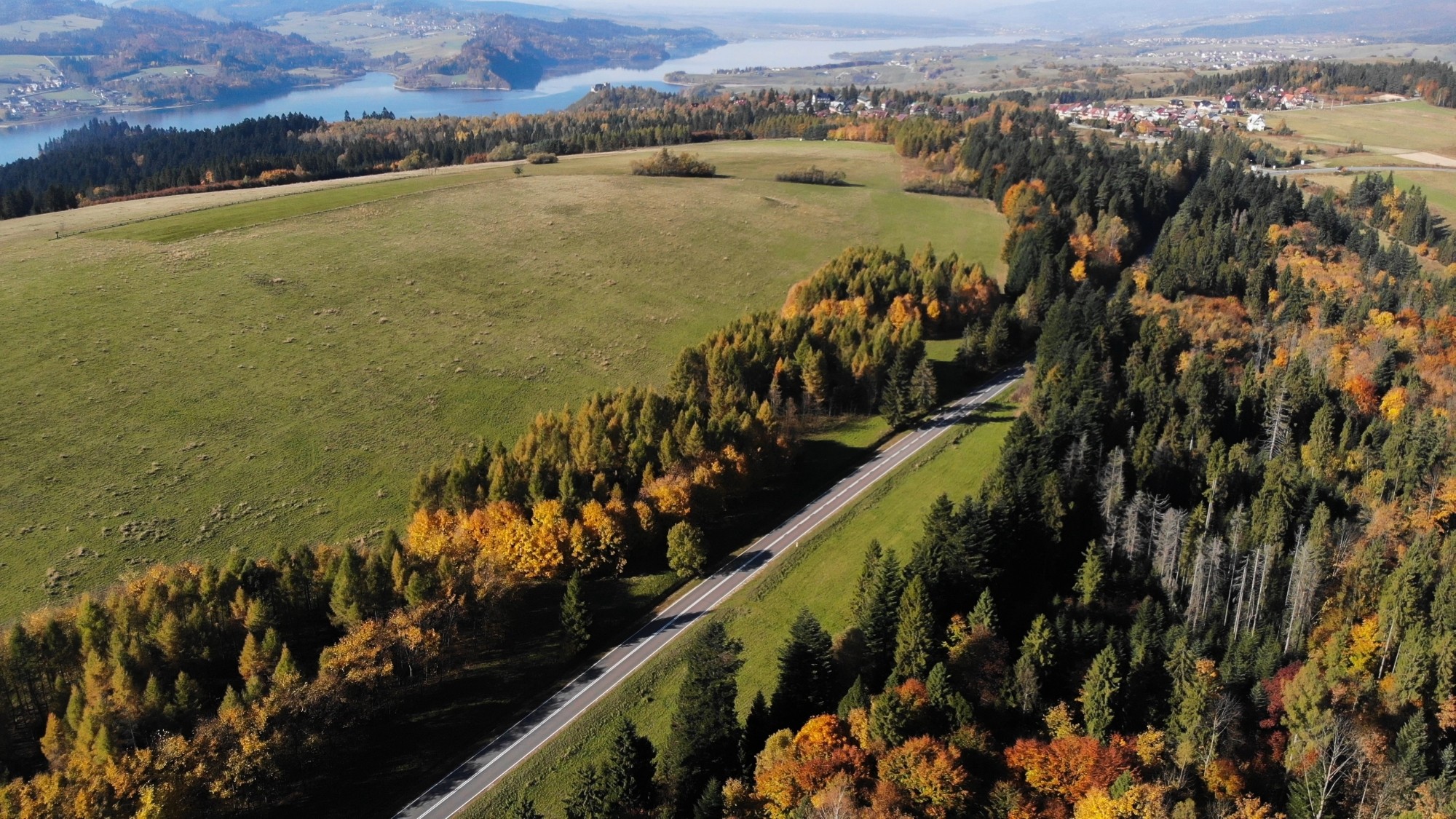 Jesień w górach z lotu ptaka - zdjęcie 9