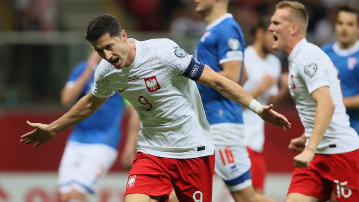 Mecz Polska-Wyspy Owcze w eliminacjach do ME. Lewandowski zapewnił wygraną