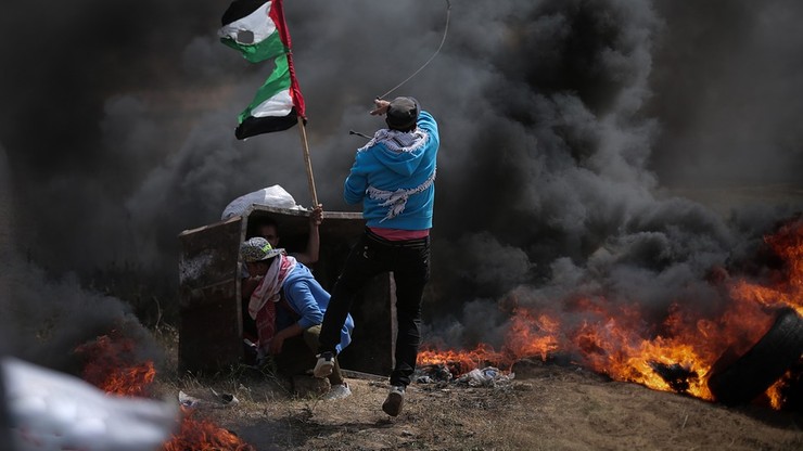 Premier Izraela nakazuje armii kontynuowanie "masowych ataków" w Strefie Gazy