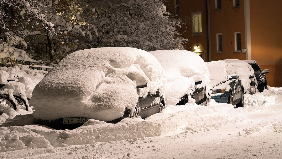 W Suwałkach leży prawie 20 cm śniegu. Fot. Pixabay.