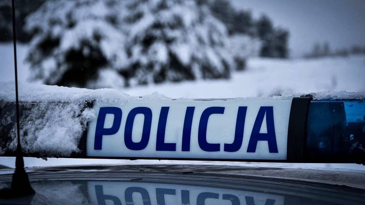 "Niekontrolowany strzał z broni myśliwskiej". Ranna dwulatka