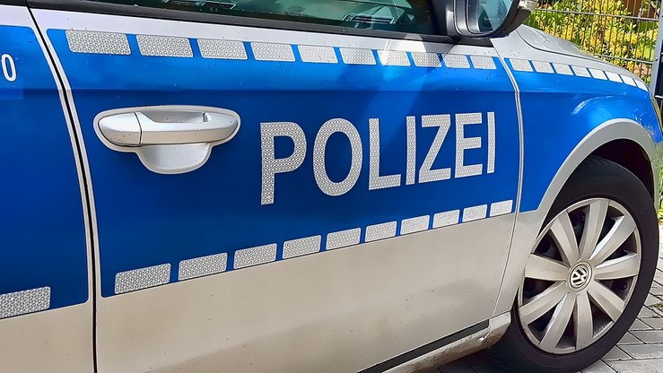Mężczyzna wziął zakładniczkę w Jugendamcie w Bawarii
