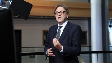 Verhofstadt: prezydent Duda i premier Szydło prowadzą Polskę na rujnującą ścieżkę