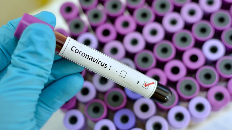 Polski lekarz z Manhattanu: w walce z koronawirusem nie ma miejsca na panikę