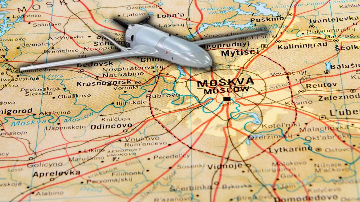 Setki dronów nad Moskwą. Rosjanie o zmasowanym ataku Ukraińców