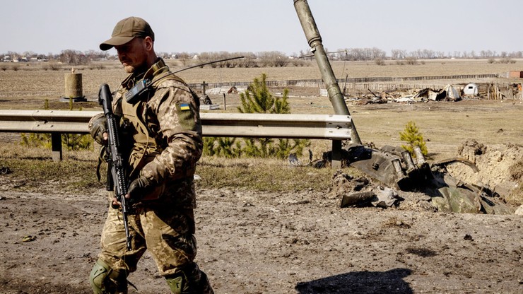 Żony ukraińskich żołnierzy o mężach na froncie: Codziennie się boję