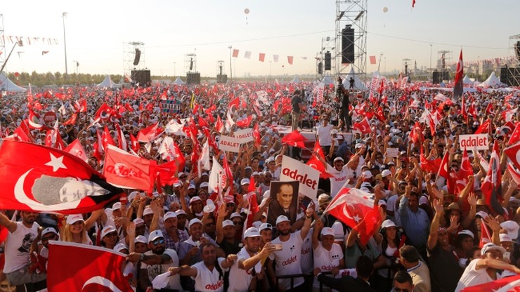 Wielki wiec w Stambule na zakończenie "Marszu sprawiedliwości"
