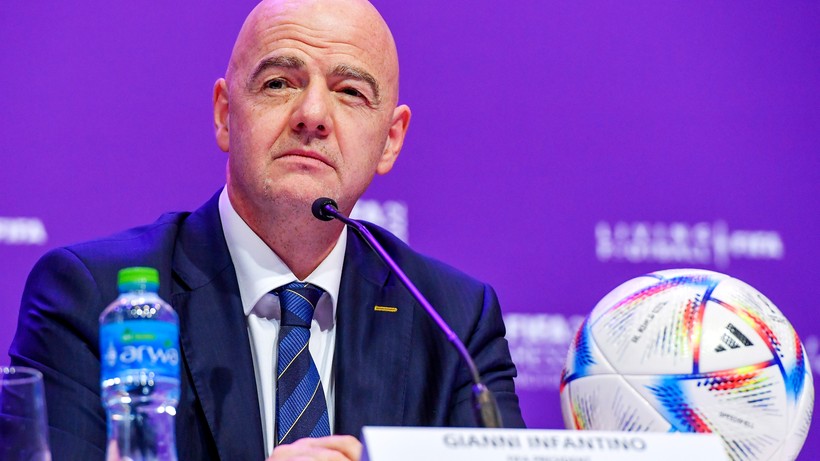 Kongres FIFA: Rosjanie na sali, a przedstawiciel Ukrainy na nagraniu w kamizelce kuloodpornej