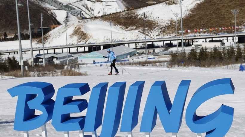 Pekin 2022: Problemy dziennikarzy podczas igrzysk. "Pokonanie dwóch kilometrów trasy zajmuje 90 minut"