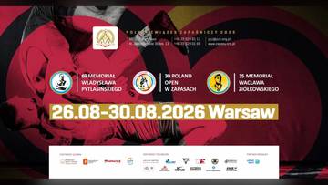 Plakat informacyjny o zawodach zapaśniczych "30 Poland Open" i "35 Memorial Wacława Pyzalskiego", kt&oacute;re odbędą się w Warszawie w dniach 26-30 sierpnia 2026 roku.