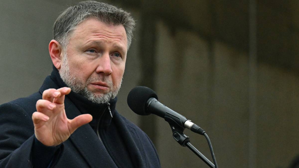 Polska zwolniona z relokacji migrantów? Kierwiński: Jest zgoda