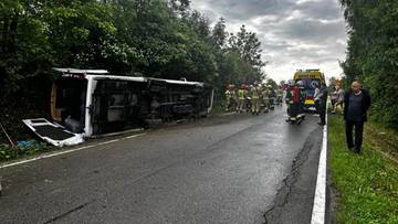 Wypadek autokaru z młodzieżą w Małopolsce. Wracali ze spotkania w Lednicy. Są ranni