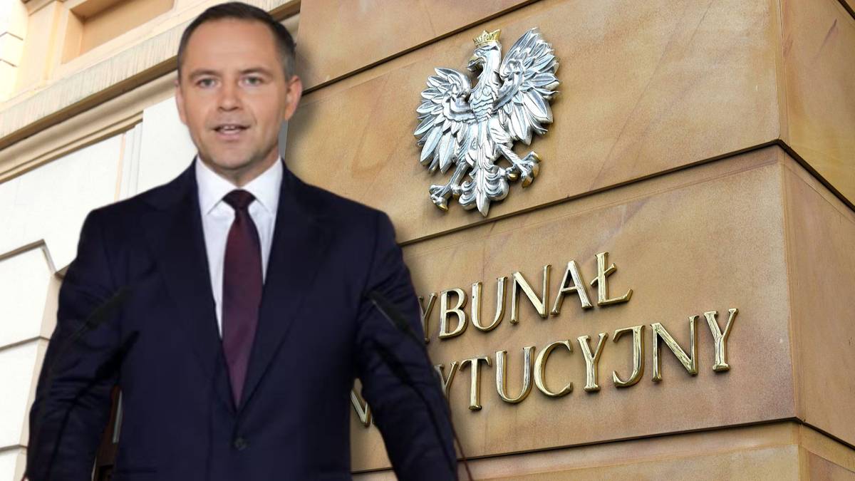 Фраза о присяге судей. Они приглашают президента на Сейм, там назначена дата