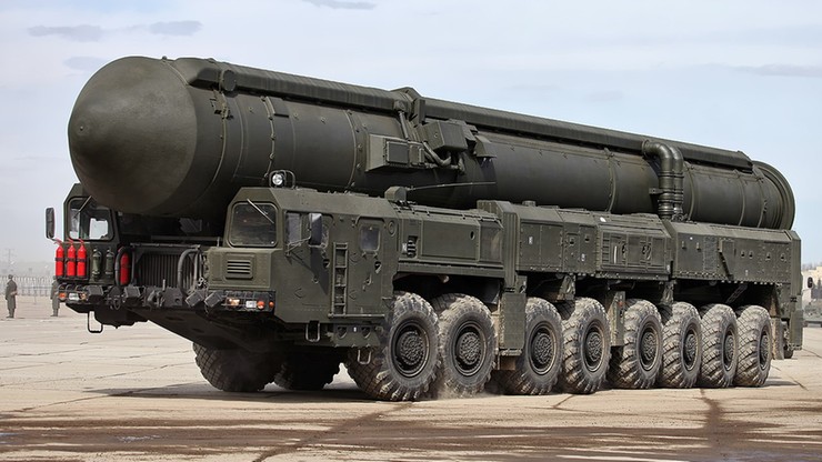 Rosja zawiesza swój udział w porozumieniu ws. zbrojeń jądrowych. Amerykanie komentują