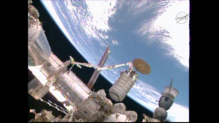 Kosmiczny statek transportowy dotarł do ISS. Zobacz nagranie