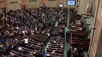 Sejm uchwalił ustawę wstrzymującą sprzedaż państwowej ziemi