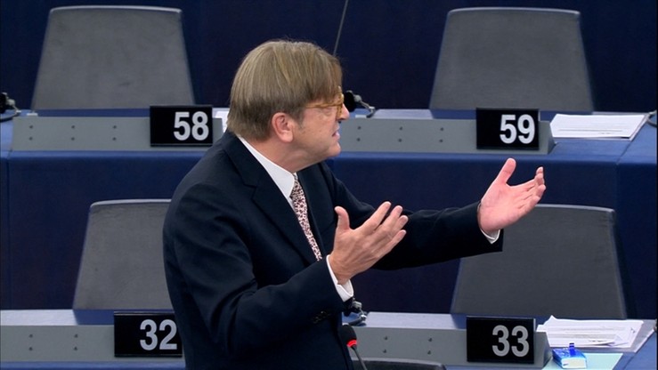 Reduta Dobrego Imienia wnioskuje o niewpuszczanie do Polski Verhofstadta. Zapowiada pozwy