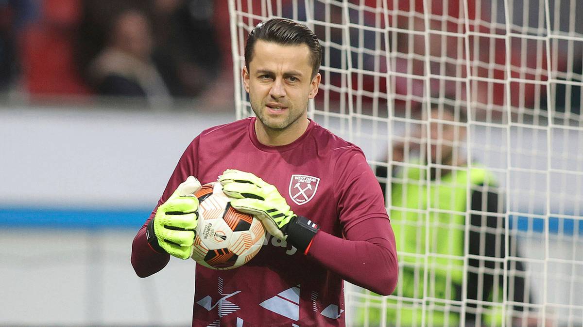 Łukasz Fabiański znów w bramce West Hamu, remis w szlagierze Premier League