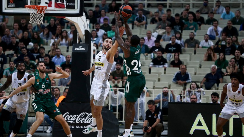 Euroliga: Mateusz Ponitka zdobył 12 punktów, ale to nie pomogło Panathinaikosowi