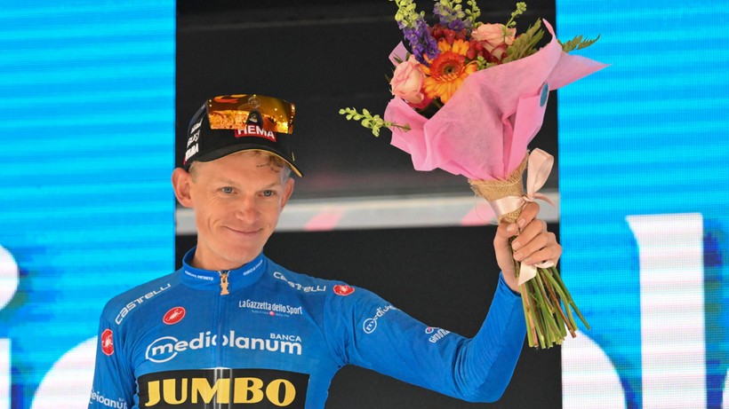Giro d'Italia: Kontrowersyjny finisz i wygrana Holendra. "Nie był czysty"