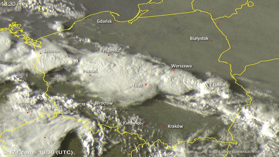 Zdjęcie satelitarne w dniu 13 kwietnia 2018 o godzinie 18:30. Dane: Sat24.com / Eumetsat.