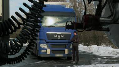 Kierowca tira walczy z firmą spedycyjną. Nie pomógł wyrok i komornik