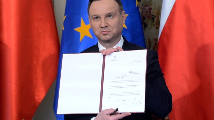 Prezydent podpisał projekt ustawy w sprawie oświaty polonijnej