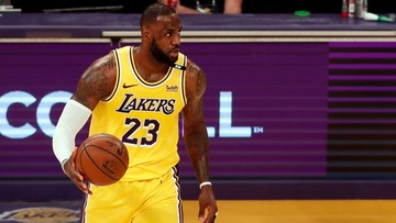 NBA: Trzynaste zwycięstwo Lakers, 30 punktów Jamesa